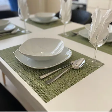 Modern Near The River * Budapešť